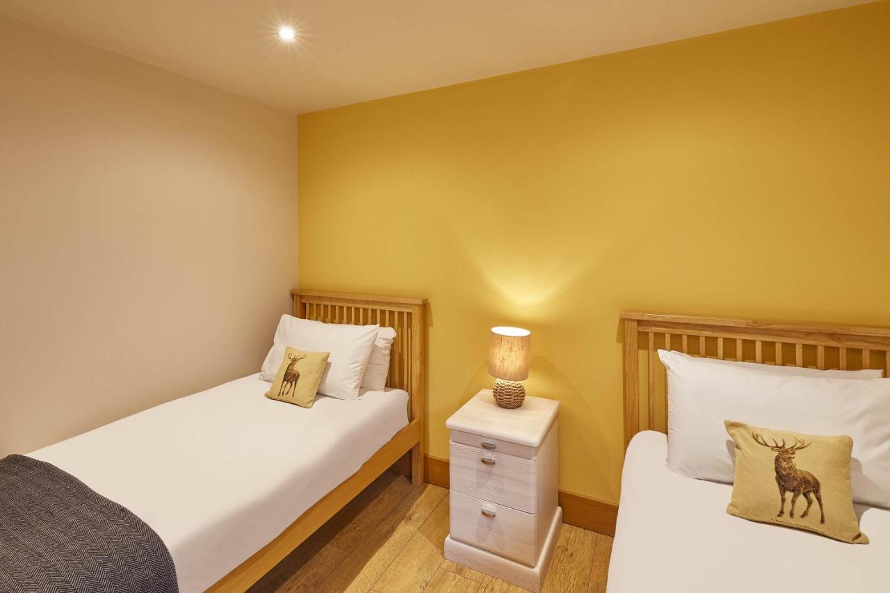Host & Stay - Simon Howe Lodge Whitby Eksteriør bilde